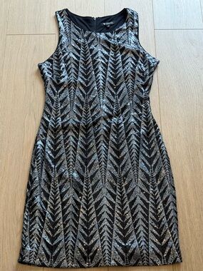 BNWOT GUESS Sequin Chevron Dress Black Silver Sleeveless Fit & Flare Size 14